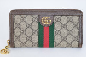 Gucci Shelley zippy wallet