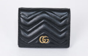 Gucci Chevron compact wallet